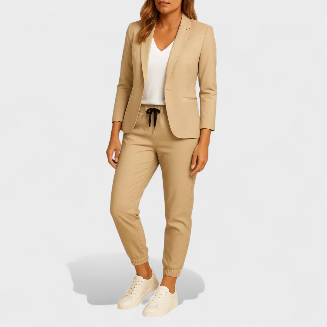 Gabriela - Conjunto Elegante con Chaqueta y Pantalones