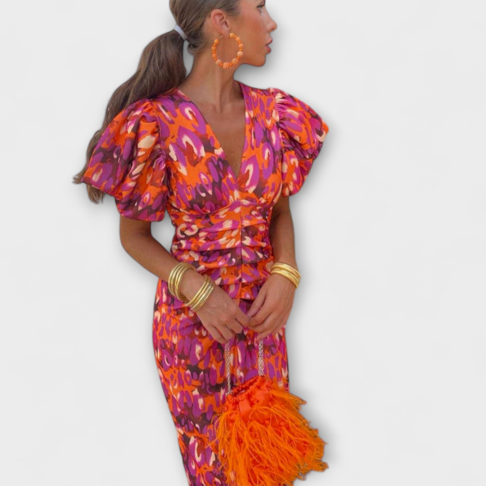 Vanessa - Vestido elegante con escote en V