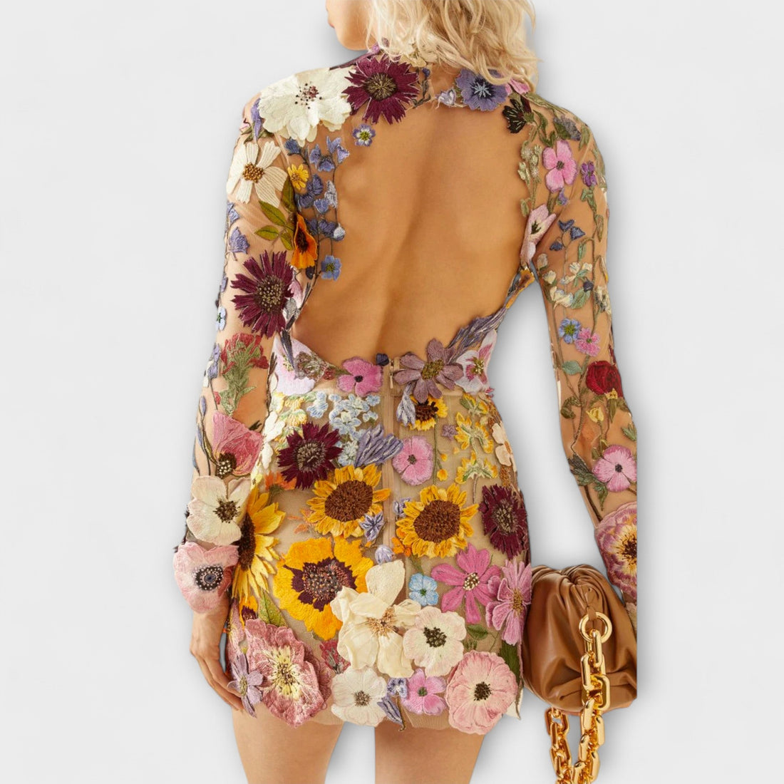 Dolores - Vestido con patrón floral 3D