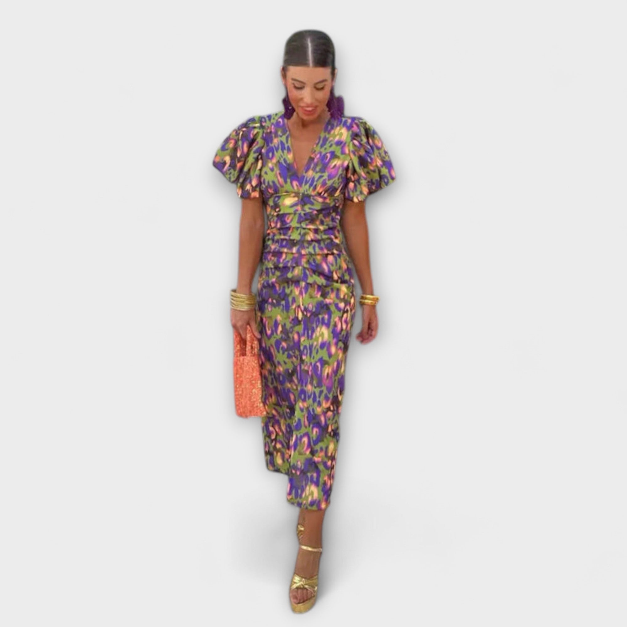 Vanessa - Vestido elegante con escote en V